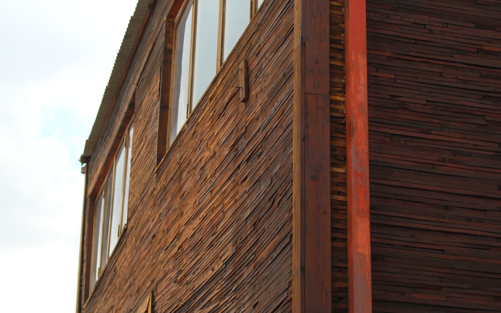 Design Studio in Linbro Park, building photograph 18 of 22.